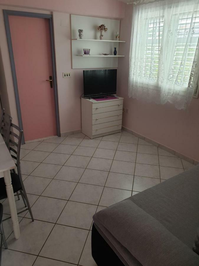 Apartments Martinovic By The Sea กูกลีตซา ภายนอก รูปภาพ